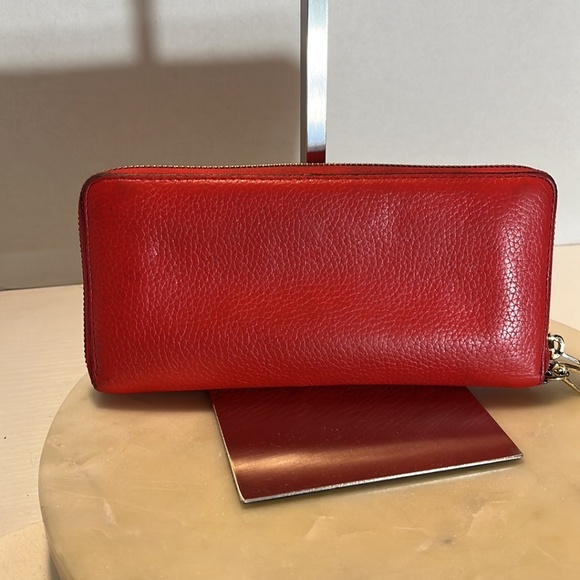 Michael Kors Continental Zip Around Wallet - Picture 5 of 8